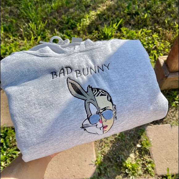 Bad Bunny Hoodie Large Color Sand - Picture 1 of 6